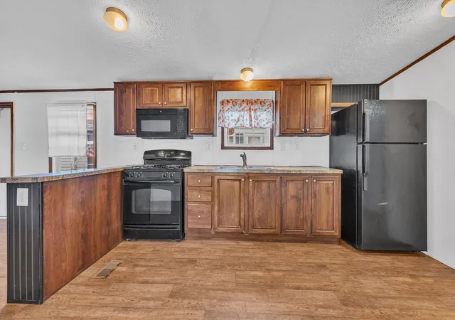 Photo 2 of Manufactured home for sale at 557 Sw Cutoff #67, Worcester, MA 01607 | MLS# 73582786 | Listing updated on 2026-09-29