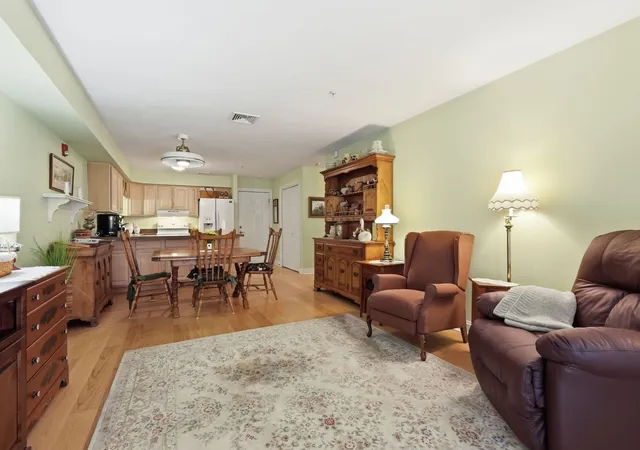Photo 3 of Sale Pending at 26 Greenleaves Dr #611, Amherst, MA 01002 | MLS# 73570813 | Listing updated on 2026-09-08