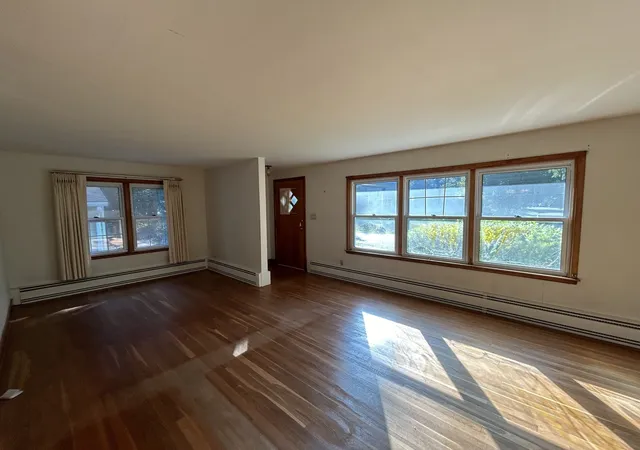 Photo 3 of Sale Pending at 4 Eagle Ln, Paxton, MA 01612 | MLS# 73573021 | Listing updated on 2026-09-15