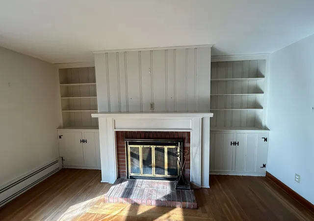 Photo 3 of Sale Pending at 4 Eagle Ln, Paxton, MA 01612 | MLS# 73573021 | Listing updated on 2026-09-15
