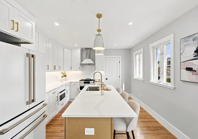 Listing Photo 4 - Condo for sale in building located at 750 Mount Auburn St, Watertown, MA 02472 - Unit #750