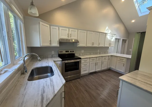 Photo 2 of Single family home for sale at 8 Kessell St, Grafton, MA 01519 | MLS# 73584301 | Listing updated on 2026-10-04
