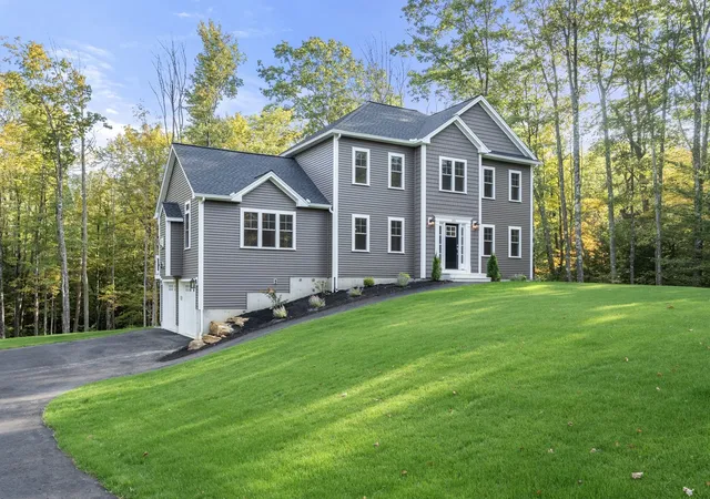 Photo 1 of Single family home for sale at 146 Wachusett St, Rutland, MA 01543 | MLS# 73582127 | Listing updated on 2026-10-11