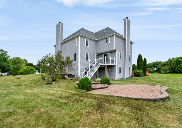 Photo 3 of Single family home for sale at 4 Day Break Dr, Plaistow, NH 03865 | MLS# 73575851 | Listing updated on 2026-09-11