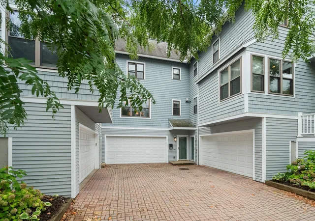 Photo 1 of Sale Pending at 618 Washington St #618, Brookline, MA 02446 | MLS# 73573467 | Listing updated on 2026-09-29