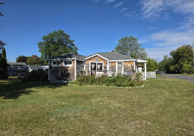 Photo 4 of Single family home for sale at 23 Coolidge Ave, Turners Falls, MA 01376 | MLS# 73574989 | Listing updated on 2026-09-14