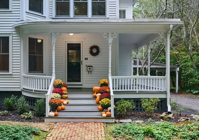 Photo 3 of Single family home for sale at 33 Gaylord St, Amherst, MA 01002 | MLS# 73586648 | Listing updated on 2026-10-09
