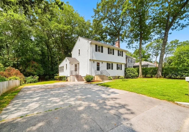 Photo 1 of Single family home for sale at 32 Dividence Rd, Reading, MA 01867 | MLS# 73573226 | Listing updated on 2026-09-12