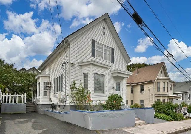 Photo 1 of Single family home for sale at 55 Arlington St, Lowell, MA 01854 | MLS# 73587436 | Listing updated on 2026-10-10
