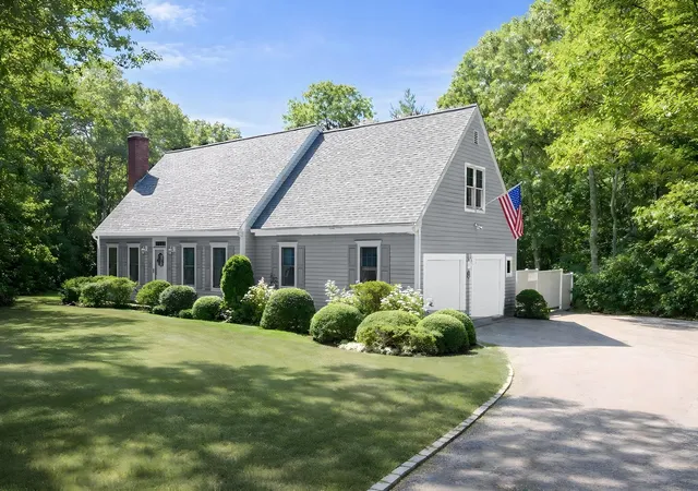 Photo 1 of Single family home for sale at 31 Little Neck Way, Marstons Mills, MA 02648 | MLS# 73588204 | Listing updated on 2026-10-13