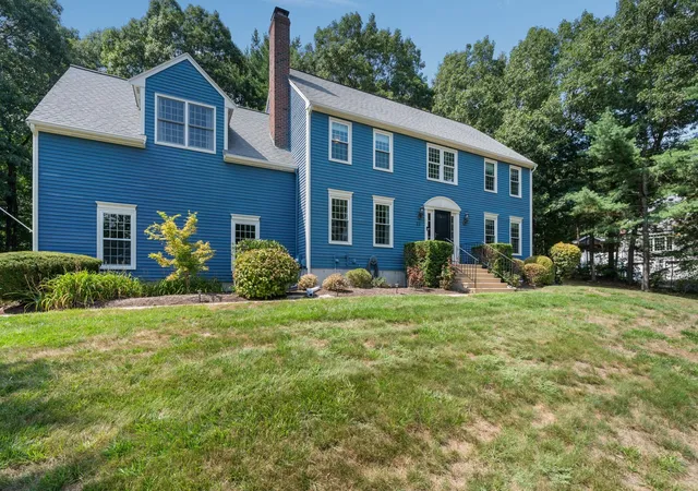 Single family home for sale at 29 Townline Rd, Franklin, MA 02038 | MLS# 73570883