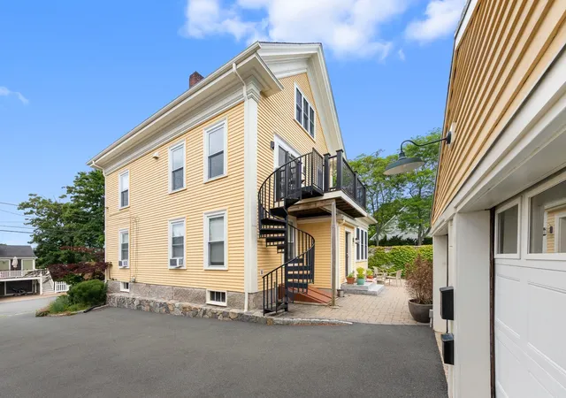 Photo 4 of Condo for sale at 3 Babson St #2, Gloucester, MA 01930 | MLS# 73574637 | Listing updated on 2026-09-13