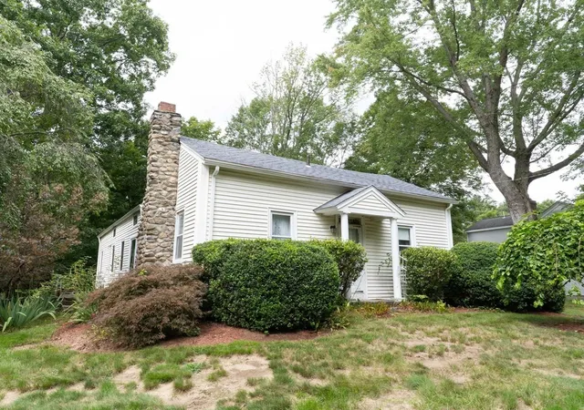 Photo 1 of Sale Pending at 7 Huguenot Rd, Oxford, MA 01540 | MLS# 73572376 | Listing updated on 2026-09-16
