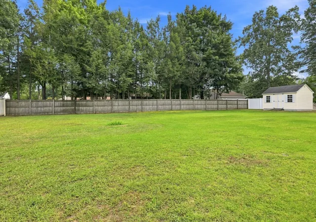 Photo 4 of Sale Pending at 172 Birch Blfs Dr, Westfield, MA 01085 | MLS# 73574641 | Listing updated on 2026-09-24