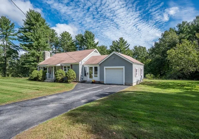 Photo 2 of Sale Pending at 101 Barnett Rd, Sutton, MA 01590 | MLS# 73581445 | Listing updated on 2026-10-14