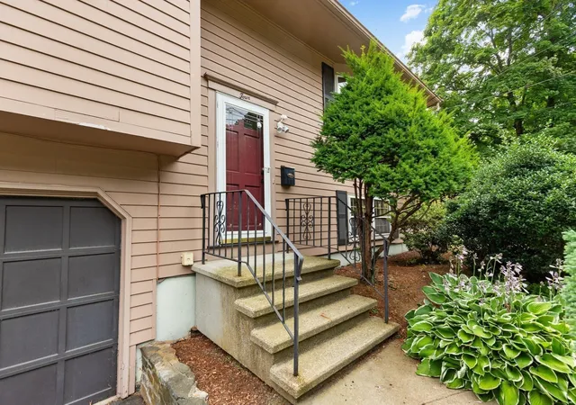 Photo 3 of Sale Pending at 4 West St, Wakefield, MA 01880 | MLS# 73574081 | Listing updated on 2026-10-01