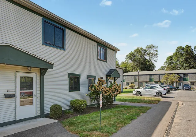 Photo 3 of Condo for sale at 170 E Hadley Rd #58, Amherst, MA 01002 | MLS# 73574953 | Listing updated on 2026-09-14