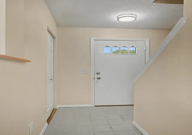 Photo 3 of Condo for sale at 170 E Hadley Rd #58, Amherst, MA 01002 | MLS# 73574953 | Listing updated on 2026-09-14