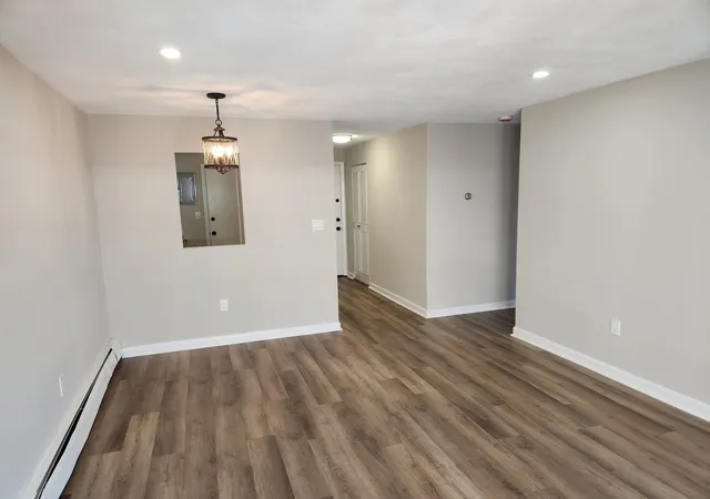 Listing Photo 4 - Condo for sale in building located at 33 Cary Ave, Chelsea, MA 02150 - Unit #15