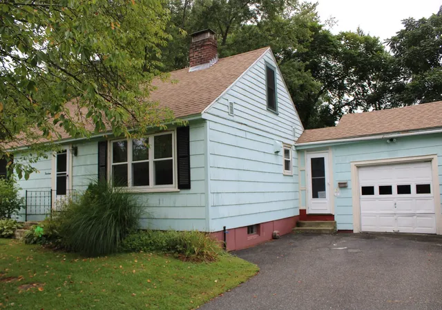 Photo 1 of Single family home for sale at 14 Place Ter, Greenfield, MA 01301 | MLS# 73573297 | Listing updated on 2026-09-17