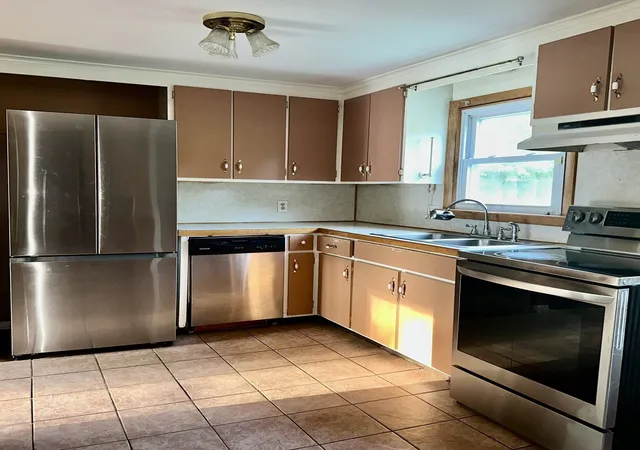 Photo 3 of Single family home for sale at 47 Thyme Ln, Springfield, MA 01129 | MLS# 73573812 | Listing updated on 2026-09-13