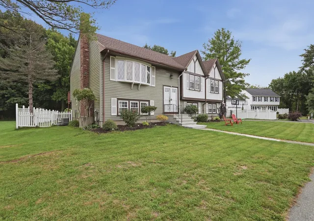 Photo 2 of Single family home for sale at 116 Kensington St, Braintree, MA 02184 | MLS# 73572585 | Listing updated on 2026-09-15