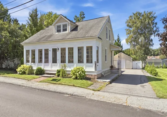 Photo 3 of Single family home for sale at 9 Waters St, Millbury, MA 01527 | MLS# 73577715 | Listing updated on 2026-10-14