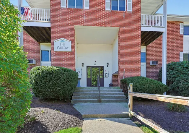 Photo 2 of Condo for sale at 22 Dailey St #F, Attleboro, MA 02703 | MLS# 73575594 | Listing updated on 2026-09-15