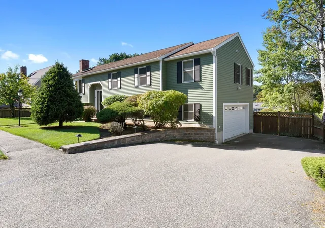 Photo 3 of Single family home for sale at 8 College Ln, Beverly, MA 01915 | MLS# 73583218 | Listing updated on 2026-10-14