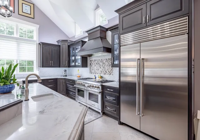 Photo 4 of Single family home for sale at 4 Crestwood Ln, Nashua, NH 03062 | MLS# 73572114 | Listing updated on 2026-09-08