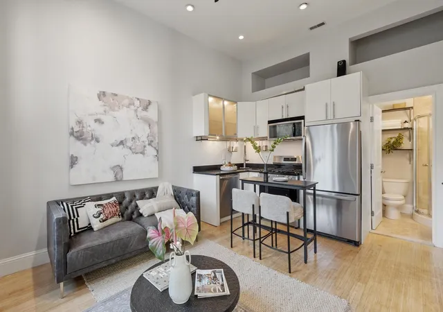 Photo 3 of Condo for sale at 290 Columbus Ave #5, Boston, MA 02116 | MLS# 73581055 | Listing updated on 2026-10-17