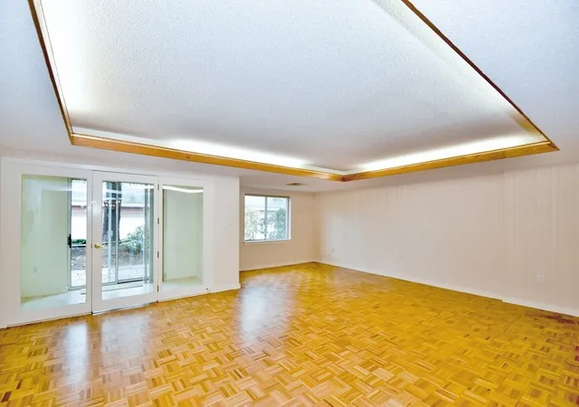 Listing Photo 1 - Condo for sale in building located at 166th Pl Ln, Woburn, MA 01801 - Unit #166