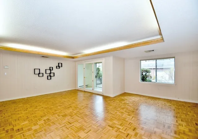 Listing Photo 4 - Condo for sale in building located at 166th Pl Ln, Woburn, MA 01801 - Unit #166