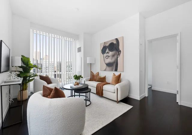 Photo 3 of Sale Pending at 150 Seaport Blvd #20B, Boston, MA 02210 | MLS# 73585398 | Listing updated on 2026-10-16