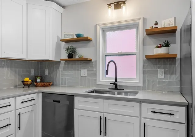 Sale Pending at 15 Arcadia St, South Grafton, MA 01560 | MLS# 73578098 | Listing updated on 2026-10-16