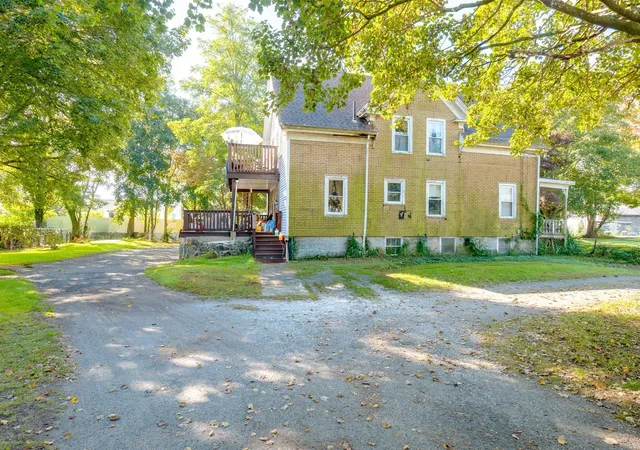 Photo 3 of Multi family home for sale at 15 Shirley St, Fairhaven, MA 02719 | MLS# 73572580 | Listing updated on 2026-09-11