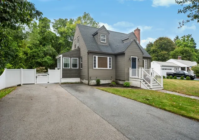 Photo 2 of Single family home for sale at 14 Nelson St, Hopedale, MA 01747 | MLS# 73585345 | Listing updated on 2026-10-16