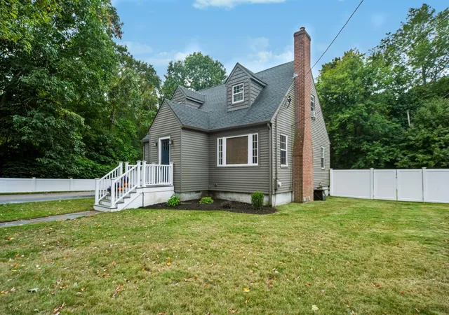 Photo 3 of Single family home for sale at 14 Nelson St, Hopedale, MA 01747 | MLS# 73585345 | Listing updated on 2026-10-16