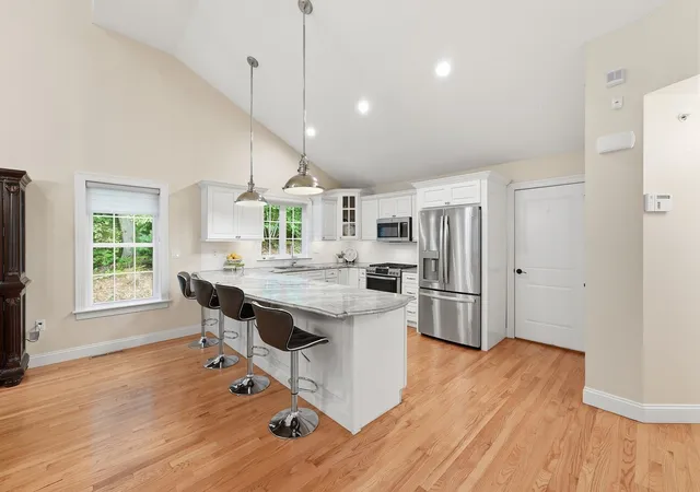 Photo 4 of Sale Pending at 76 Beech Hl Rd #76, West Springfield, MA 01089 | MLS# 73572601 | Listing updated on 2026-09-29