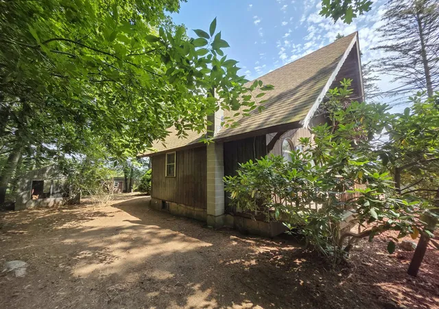 Photo 3 of Single family home for sale at 11 Ferncroft Rd, Leicester, MA 01524 | MLS# 73570935 | Listing updated on 2026-09-14