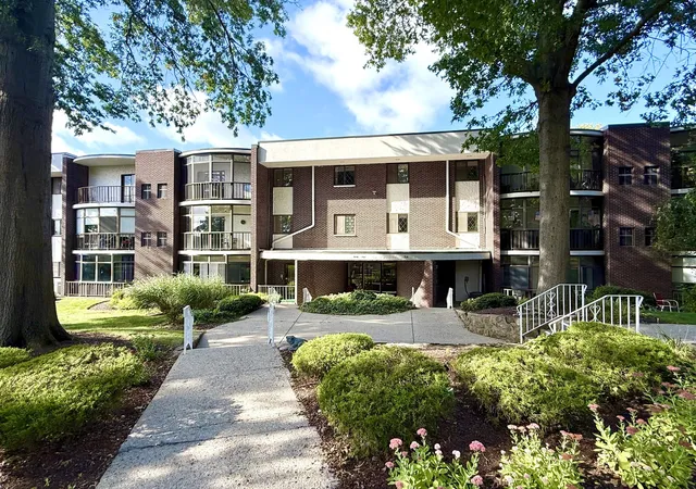 Photo 1 of Condo for sale at 34 South St #302, Quincy, MA 02169 | MLS# 73582607 | Listing updated on 2026-10-09