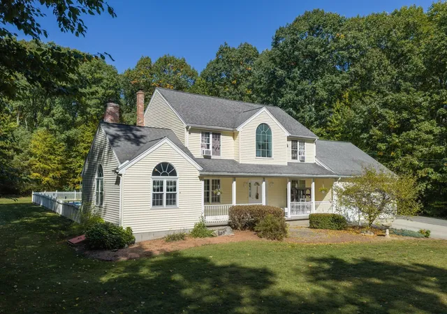 Photo 3 of Single family home for sale at 82a Daniels Rd, Charlton, MA 01507 | MLS# 73588477 | Listing updated on 2026-10-13