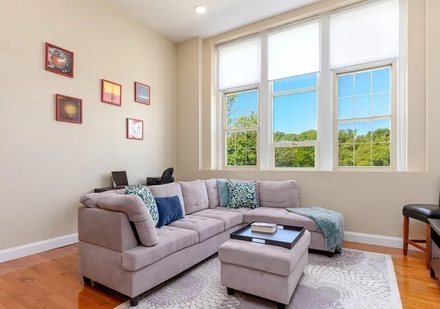 Listing Photo 4 - Condo for sale in building located at 18 Eagle Nest, Clinton, MA 01510 - Unit #332