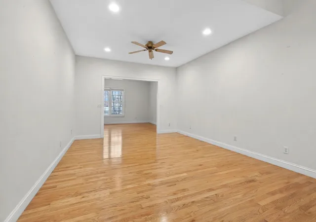 Listing Photo 4 - Condo for sale in building located at 1 Knowlton Cir, Upton, MA 01568 - Unit #1