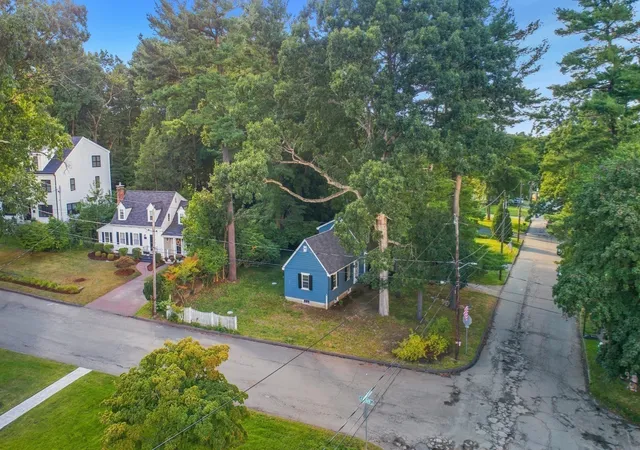 Photo 3 of Sale Pending at 11 Homestead Rd, Lynnfield, MA 01940 | MLS# 73574318 | Listing updated on 2026-09-29