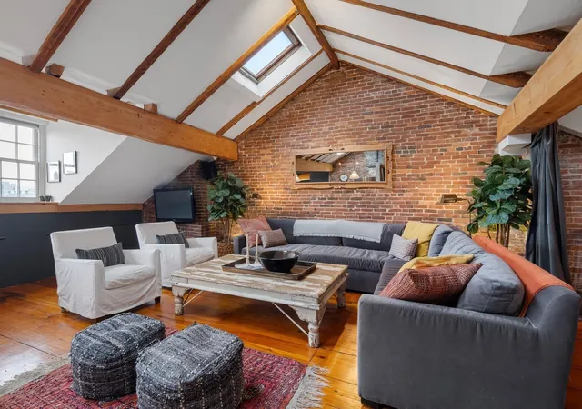 Listing Photo 4 - Condo for sale in building located at 1-3 Chestnut, Boston, MA 02108 - Unit #5B