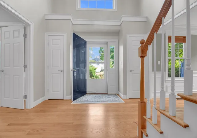 Photo 3 of Single family home for sale at 21 Manchester Pl, Natick, MA 01760 | MLS# 73574528 | Listing updated on 2026-09-17