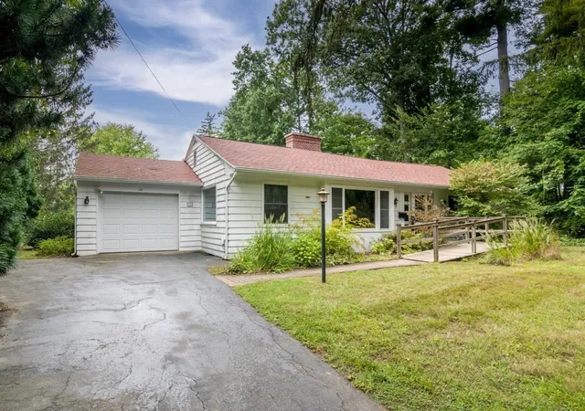 Photo 2 of Sale Pending at 136 Lincoln Ave, Amherst, MA 01002 | MLS# 73576667 | Listing updated on 2026-10-08