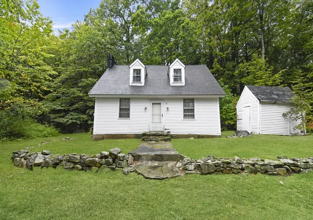 Photo 1 of Single family home for sale at 18 School House Rd, Sandown, NH 03873 | MLS# 73584393 | Listing updated on 2026-10-07