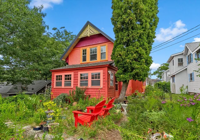 Photo 2 of Single family home for sale at 15 3rd Street, Wareham, MA 02558 | MLS# 73573727 | Listing updated on 2026-09-17